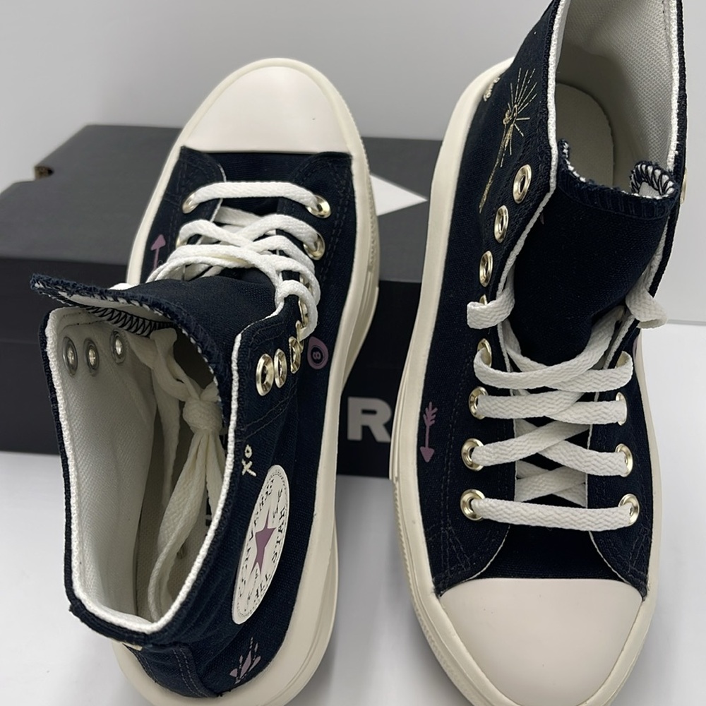 Converse WMNS Black High-Top Sneakers Platform A07136C
CTAS MOVE HI
BLACK/DREAMY - Picture 12 of 16